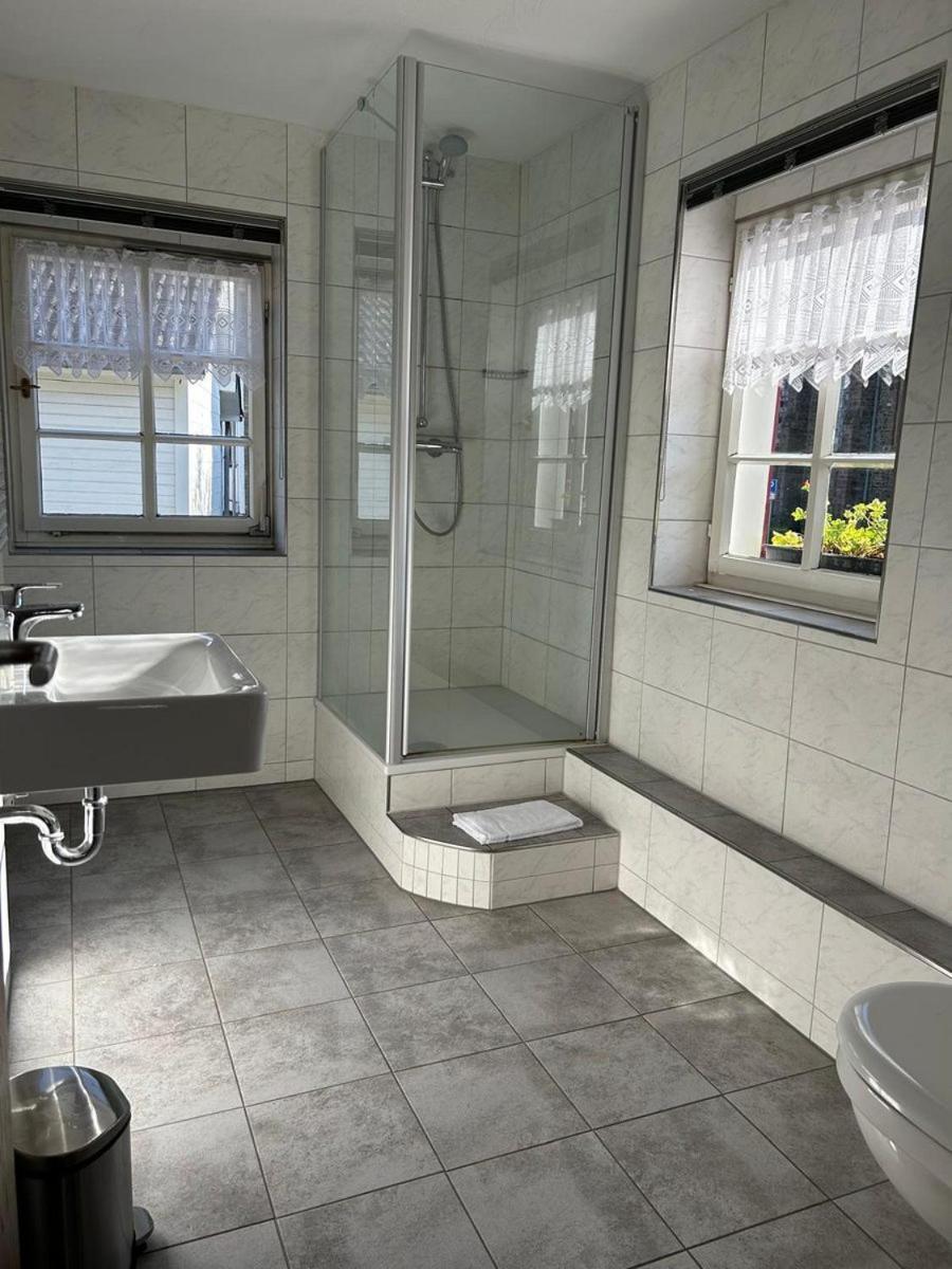 Garni Hotel Im Fachwerkhof ซิมเมอร์อาท ภายนอก รูปภาพ
